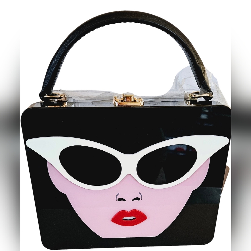 Girly Small Black Purse.